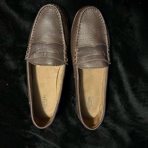 Eastland brown loafers size 10
